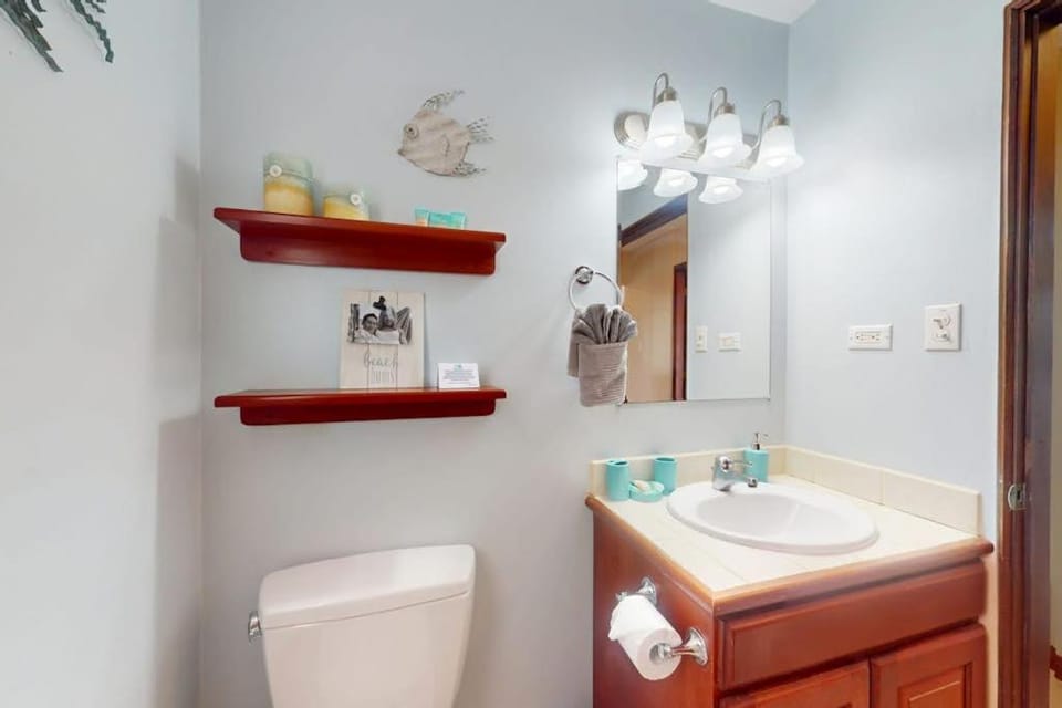 Suite B301 at Mara Laguna House in Corozal District