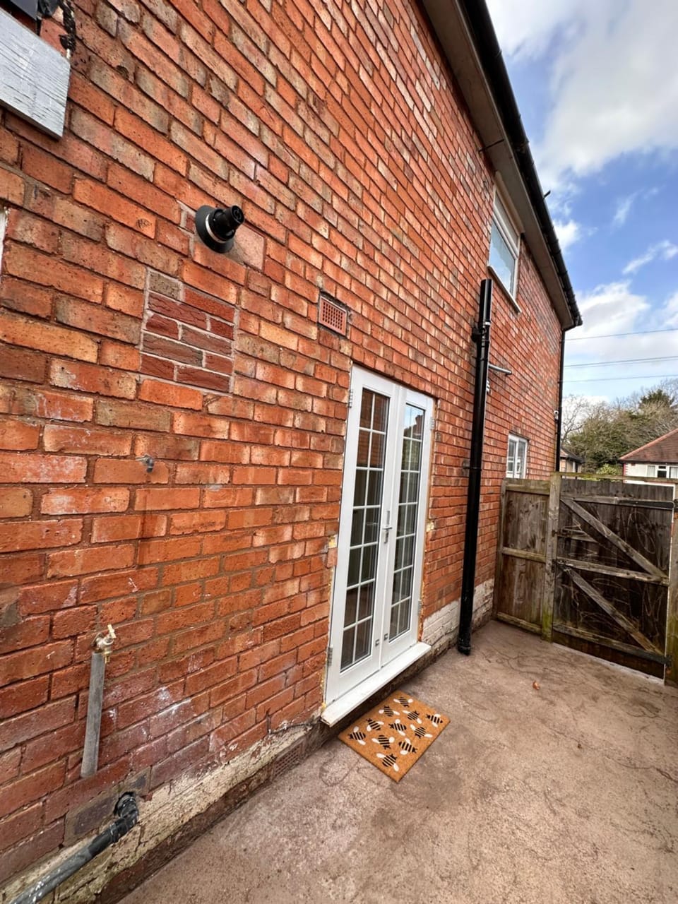 Cosy Private self-contained room Selly Oak Birmingham with bathroom shared between two rooms R2 Bed and Breakfast in Birmingham