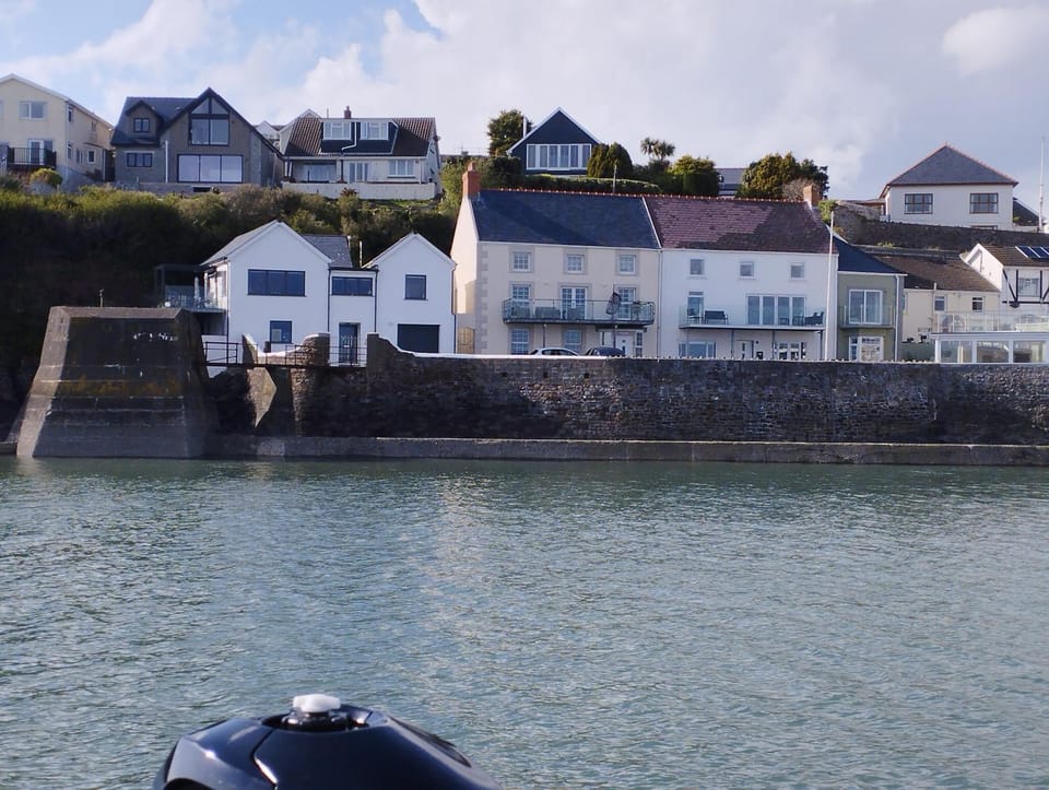 Fishing, Balcony/Terrace, Aqua park, Windsurfing, Canoeing, Diving, River view, Sea view, Parking