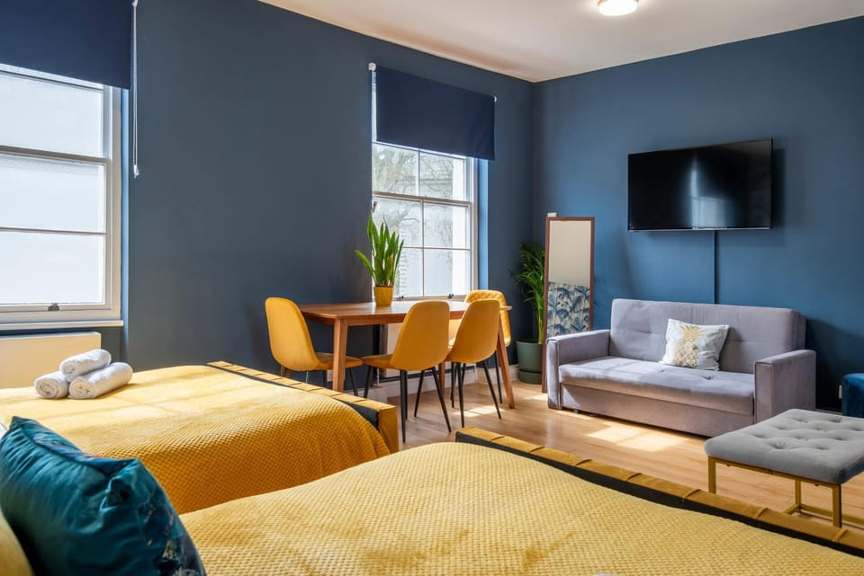 Adorable, Comfy Flat Walk Paddington/Elizabeth Stn Apartment in City of Westminster