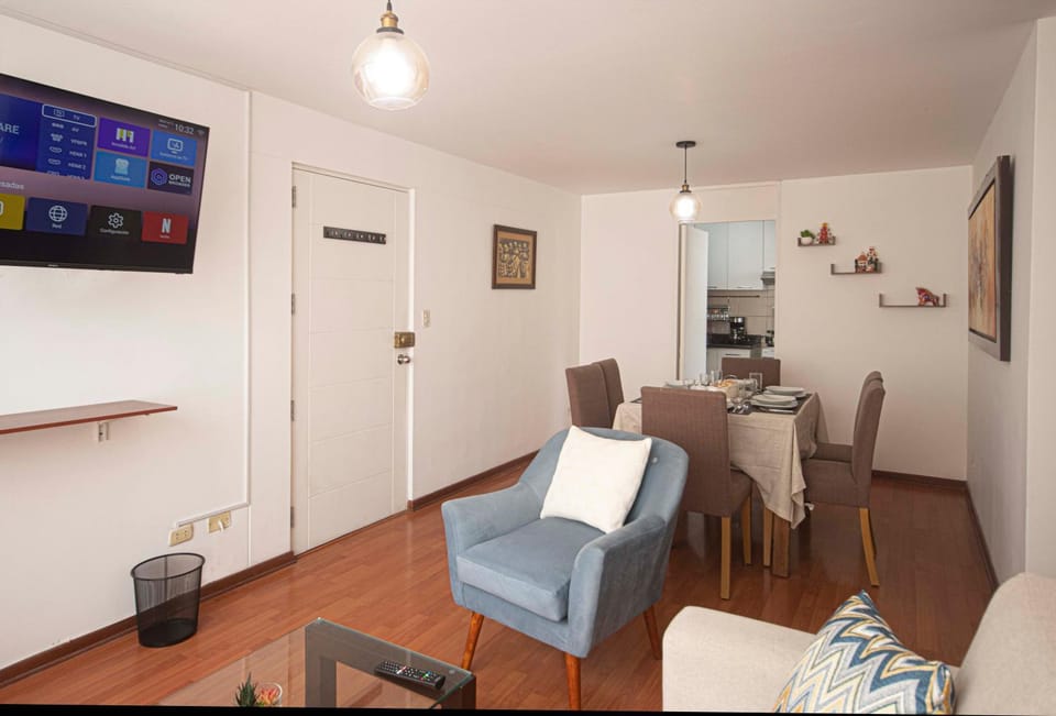 TV and multimedia, Living room, Dining area