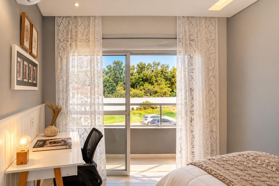 View (from property/room), Photo of the whole room, Bedroom