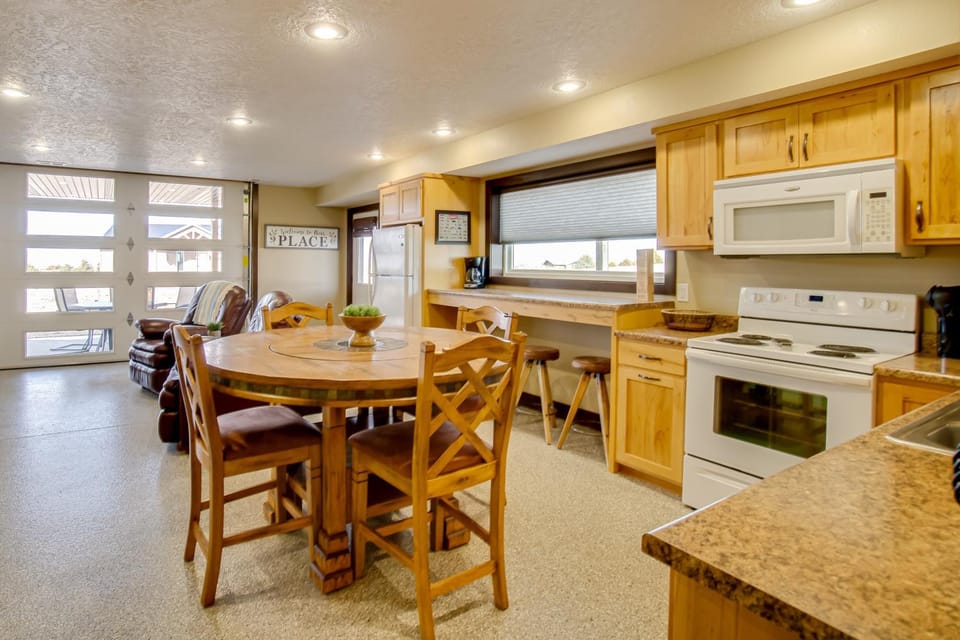 Platte Vacation Rental ~ 3 Mi to Missouri River! House in South Dakota