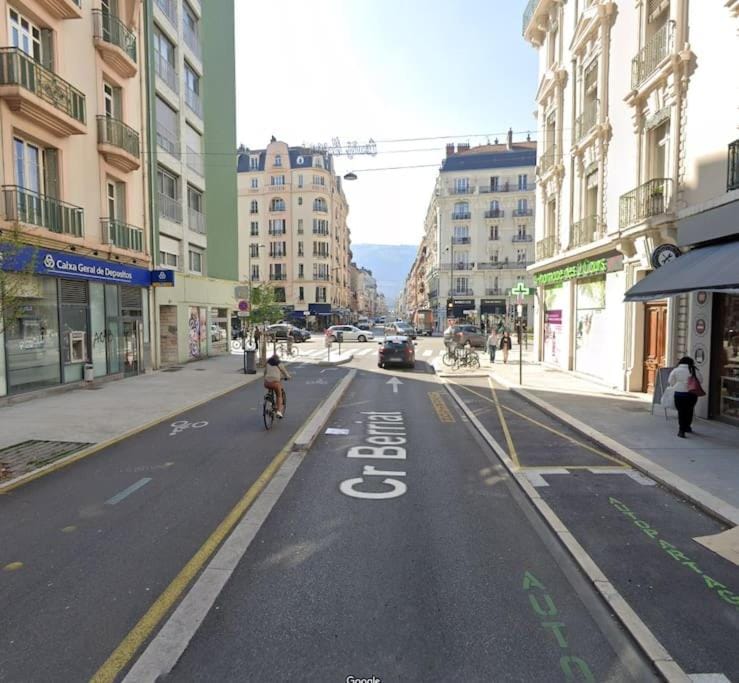 *Très beau T2 en plein Hypercentre Apartment in Grenoble