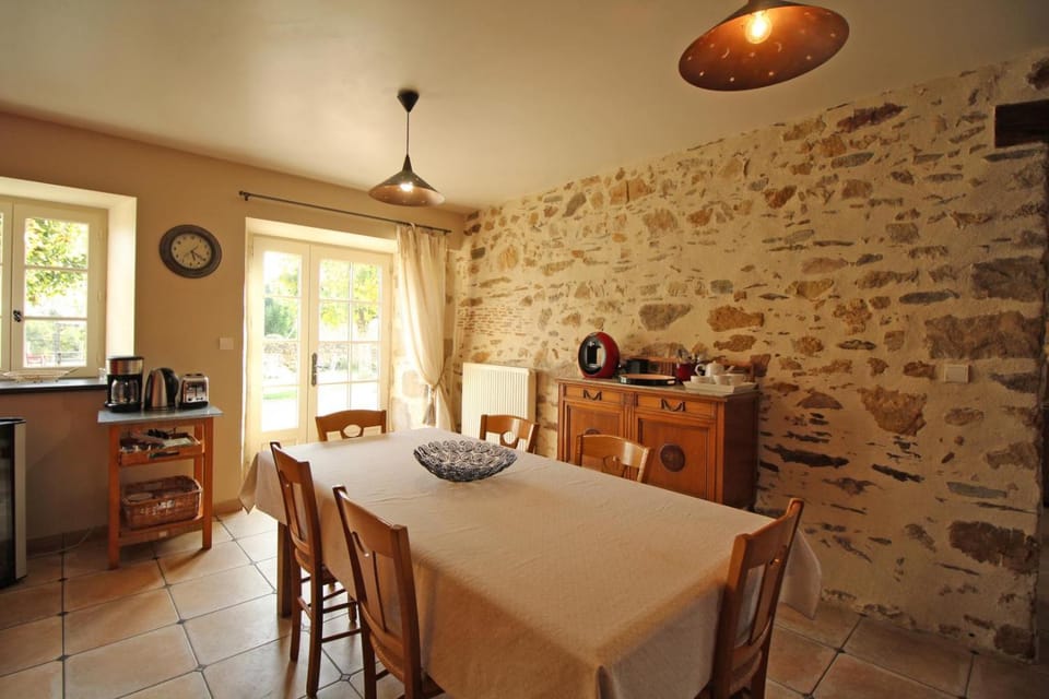 Fonbanoux House in Nouvelle-Aquitaine