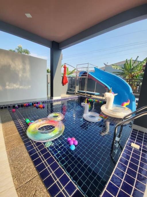 Lee Pool Villa 39 ใกล้ทะเล ส่วนตัว Apartment in Pattaya City