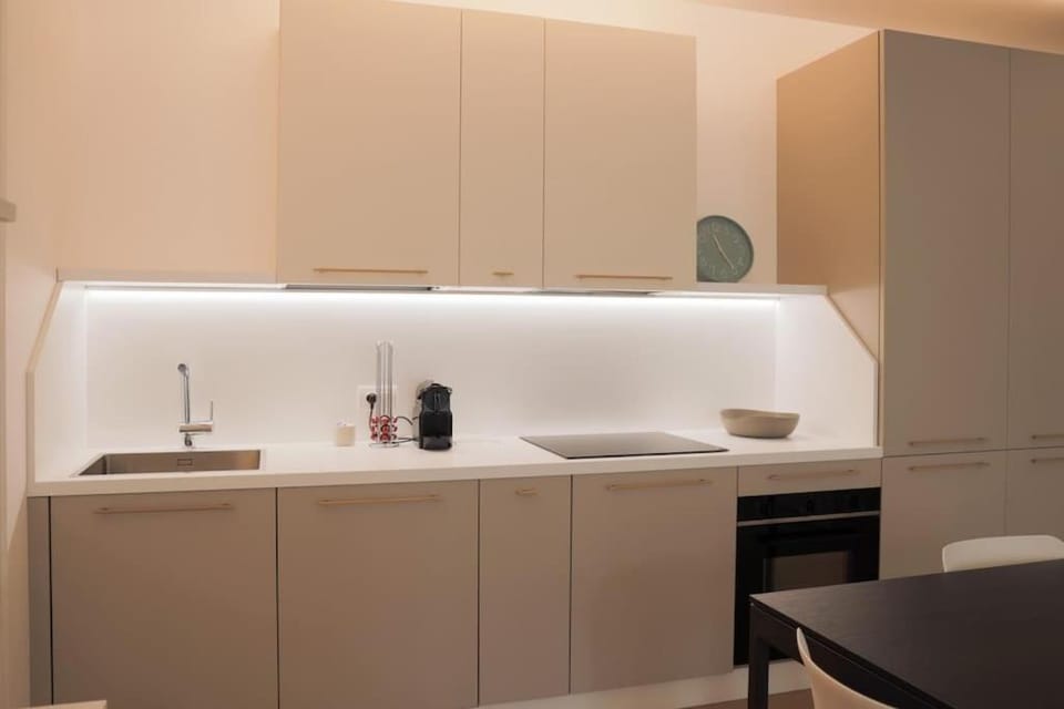 Kitchen or kitchenette, oven, stove