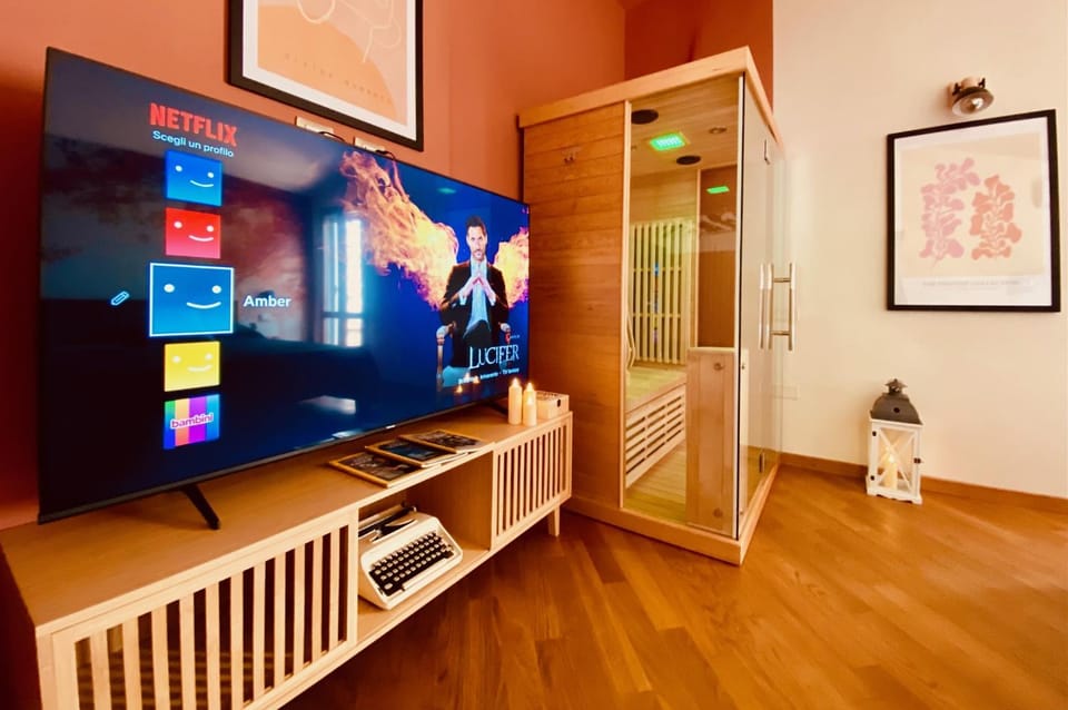Sauna, TV and multimedia