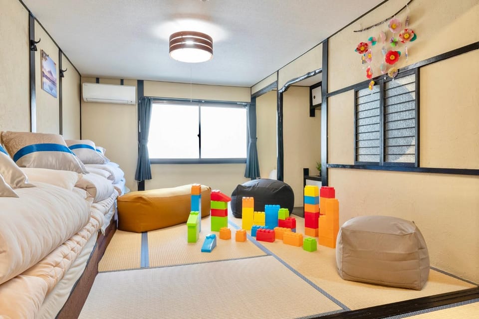 Seating area, Bedroom