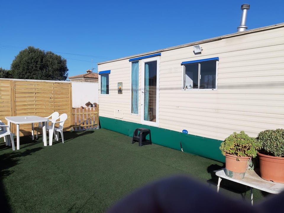 Property building, Patio