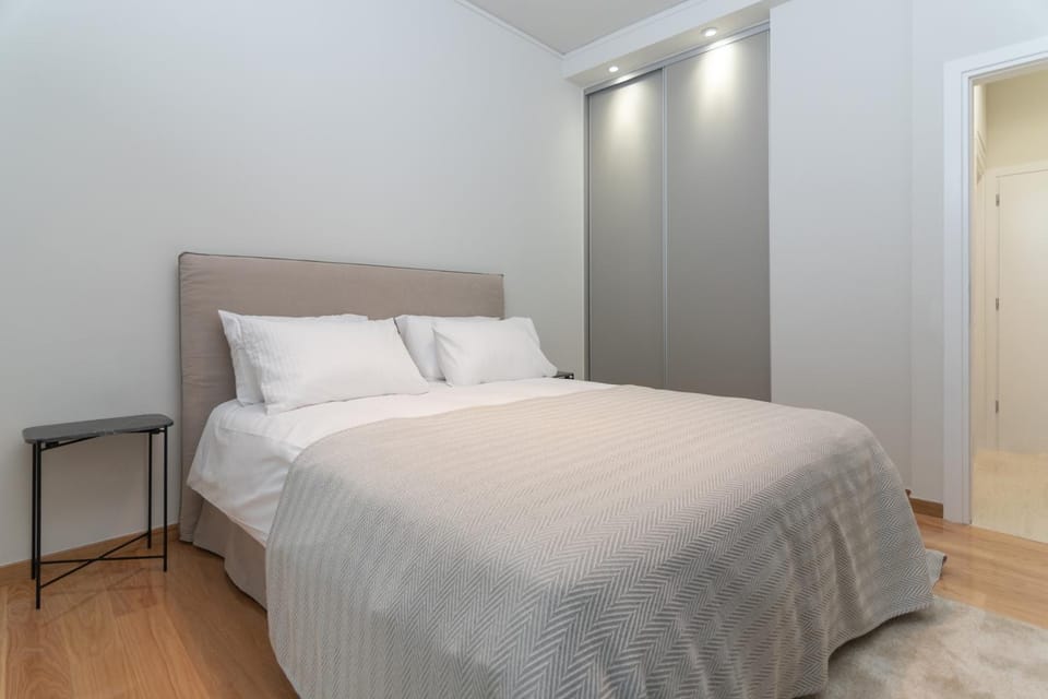 Bed, Photo of the whole room, Bedroom, wardrobe