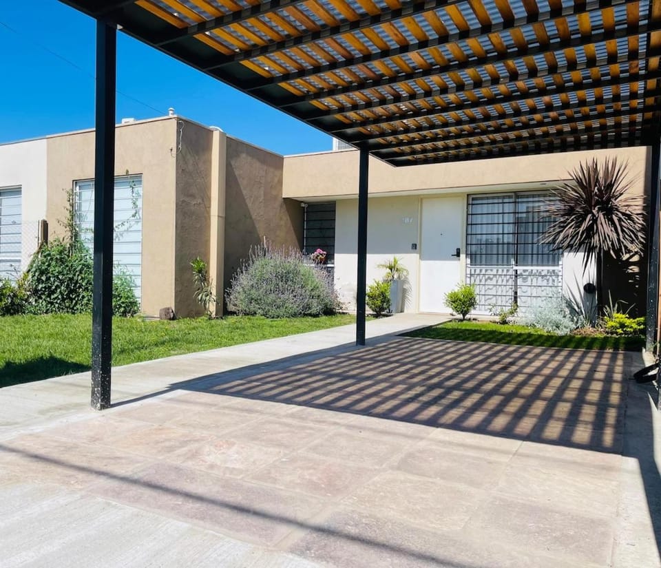 Chito House House in Ezeiza