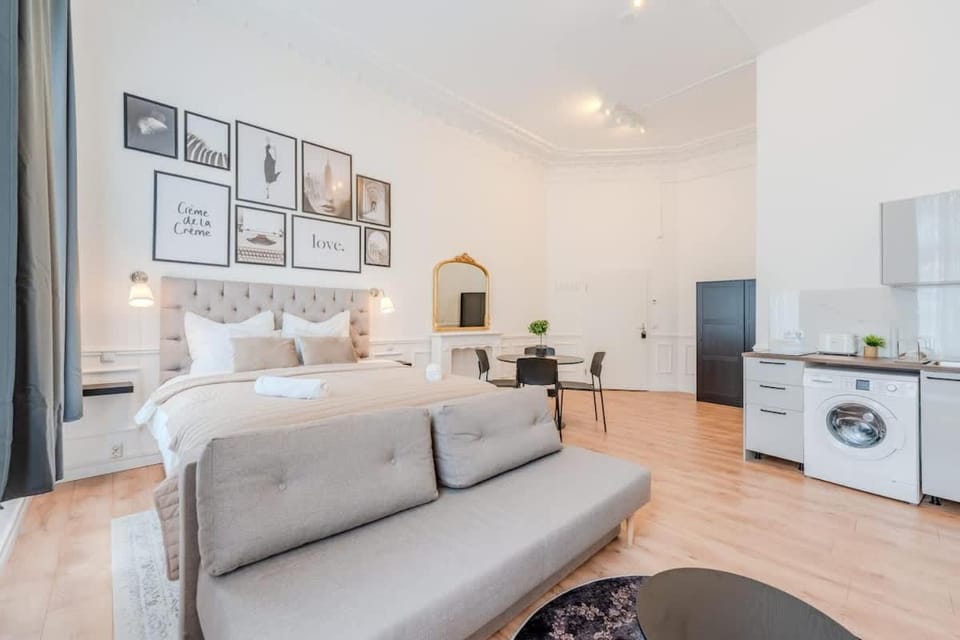 Prenzlauer Berg Prestige Apartment in Berlin
