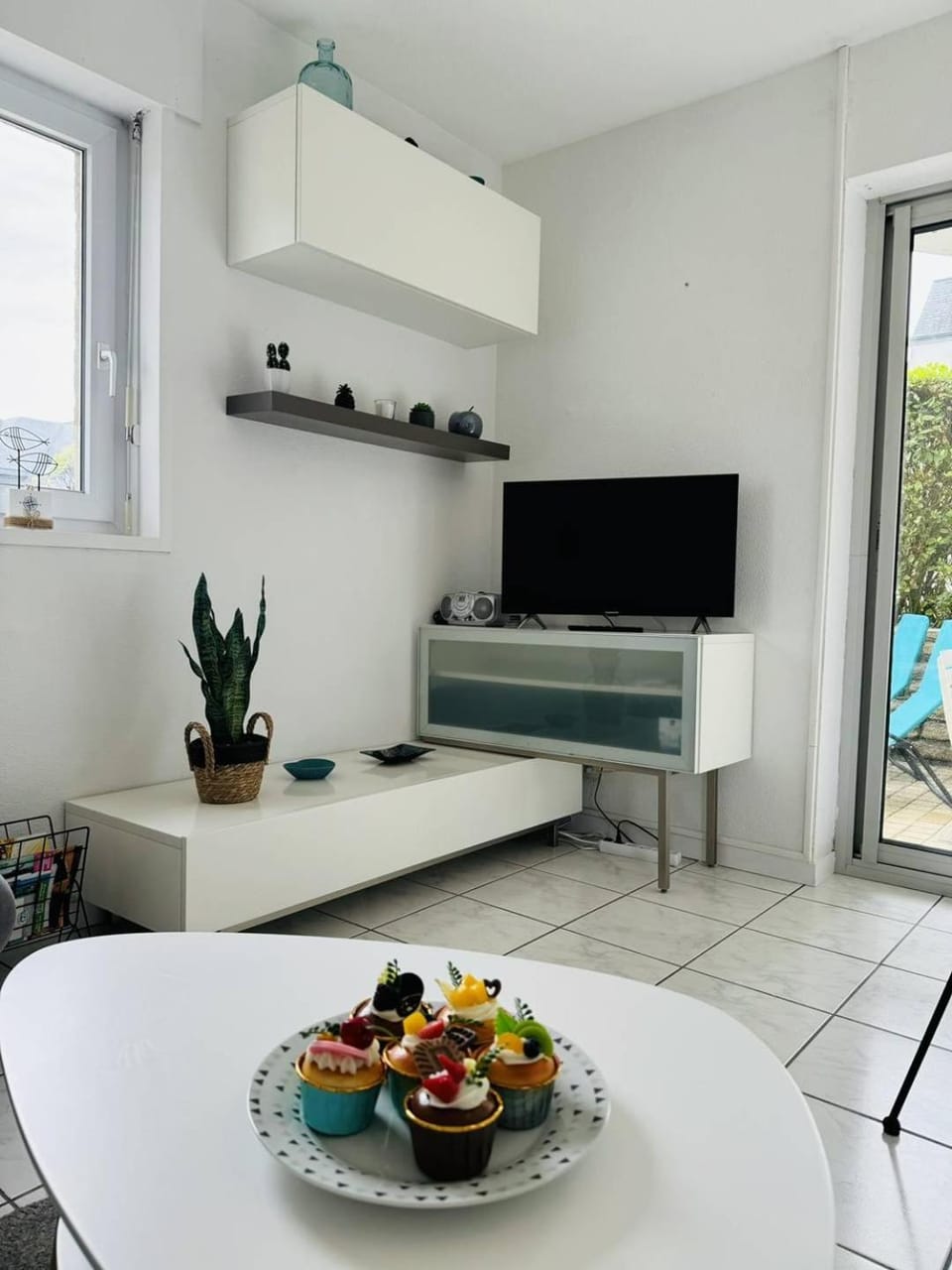 Communal lounge/ TV room, TV and multimedia