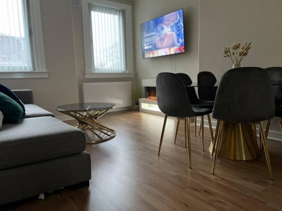 Spacious Luxury 3 Bedroom Flat in Kirkcaldy, Fife Apartment in Kirkcaldy