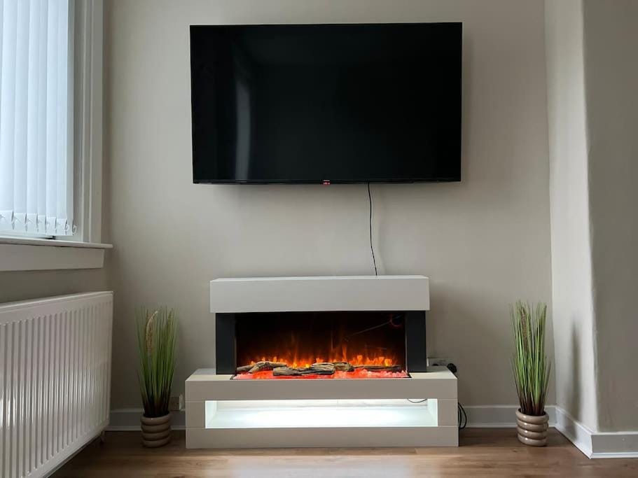 Spacious Luxury 3 Bedroom Flat in Kirkcaldy, Fife Apartment in Kirkcaldy