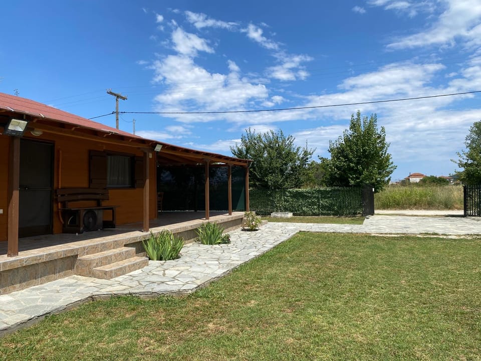 garden villa Villa in Decentralized Administration of Macedonia and Thrace