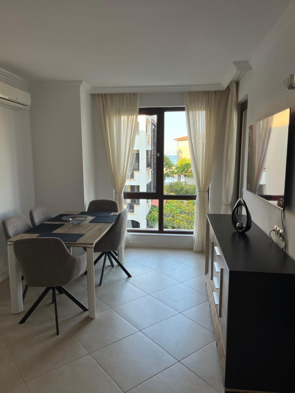Двуспални апартаменти Оазис Бийч клуб Apartment in Burgas Province