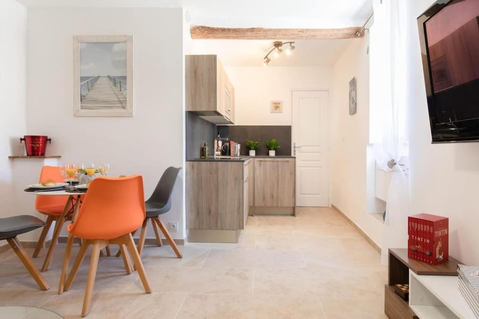 LA PAIA - BRAND NEW FLAT 3 Guests OLD TOWN 5 min. from beach Apartment in Antibes