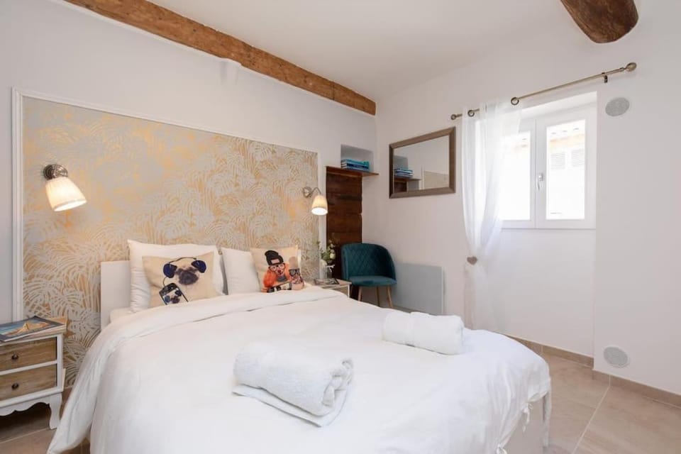 LA PAIA - BRAND NEW FLAT 3 Guests OLD TOWN 5 min. from beach Apartment in Antibes
