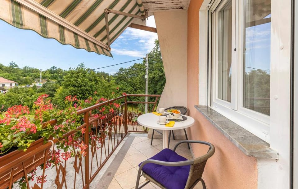 Spring, Day, Balcony/Terrace, Balcony/Terrace, Garden view