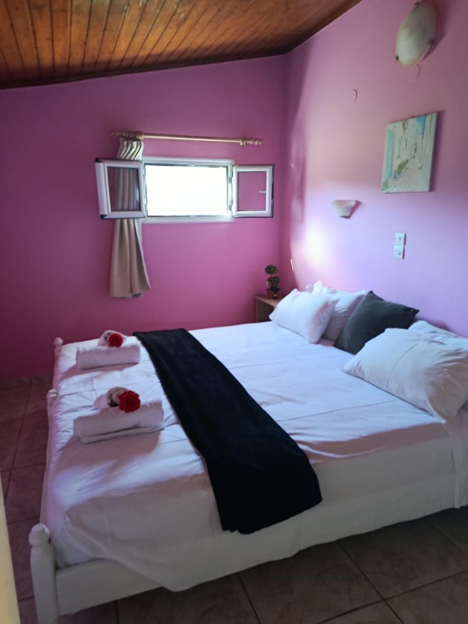 Telis apartments two House in Roda