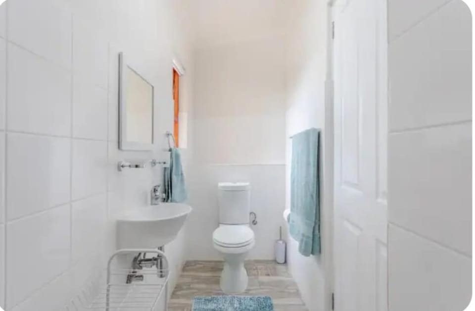 Lux Suite for 2 - Sunset Beach Apartment in Cape Town