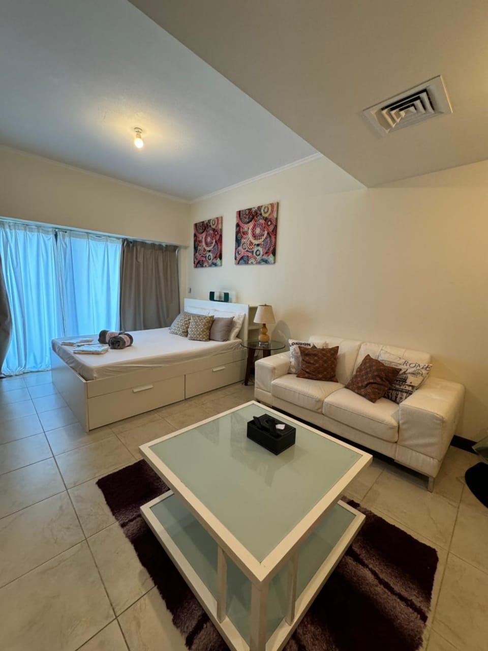 Photo of the whole room