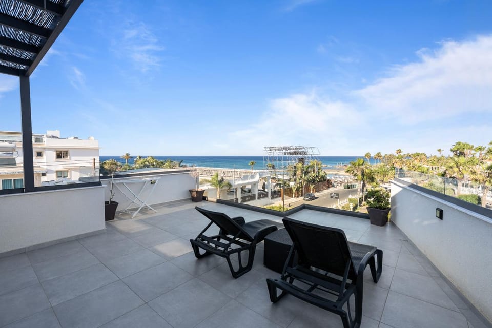 Property building, Patio, Day, Natural landscape, View (from property/room), Balcony/Terrace, Living room, Seating area, Dining area, Sea view