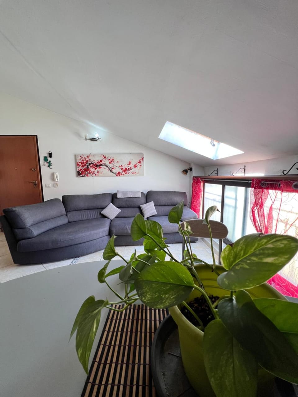 Communal lounge/ TV room, Dining area