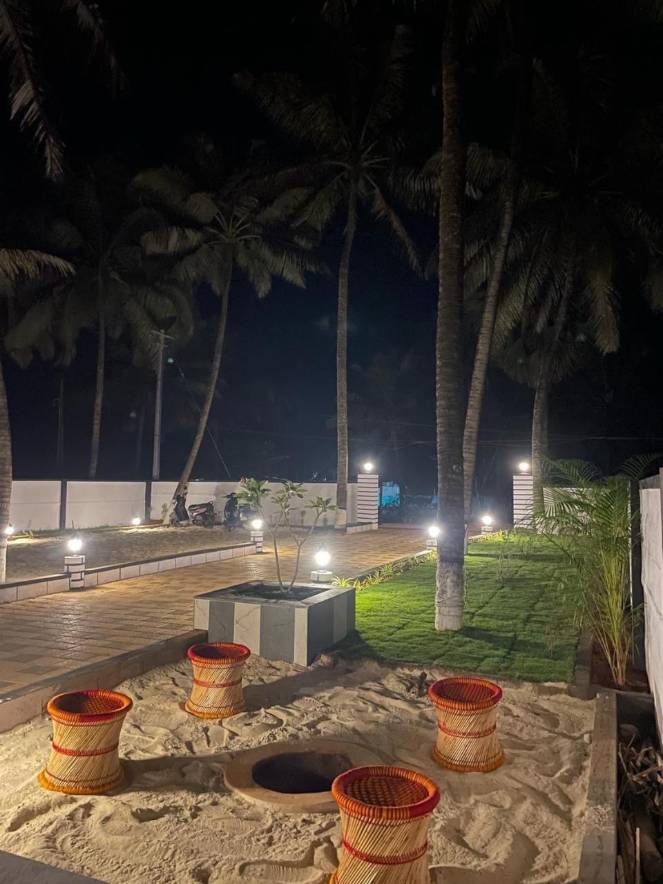 Rock n Ocean , Private Beach Stay House in Karnataka