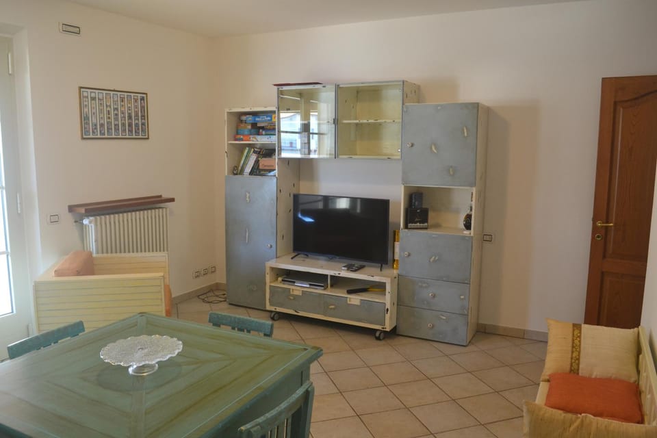 Communal lounge/ TV room, TV and multimedia, Kitchen or kitchenette, Seating area, Evening entertainment