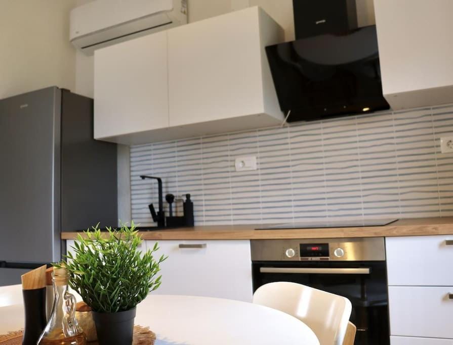 Sol Insula Apartment in Murter