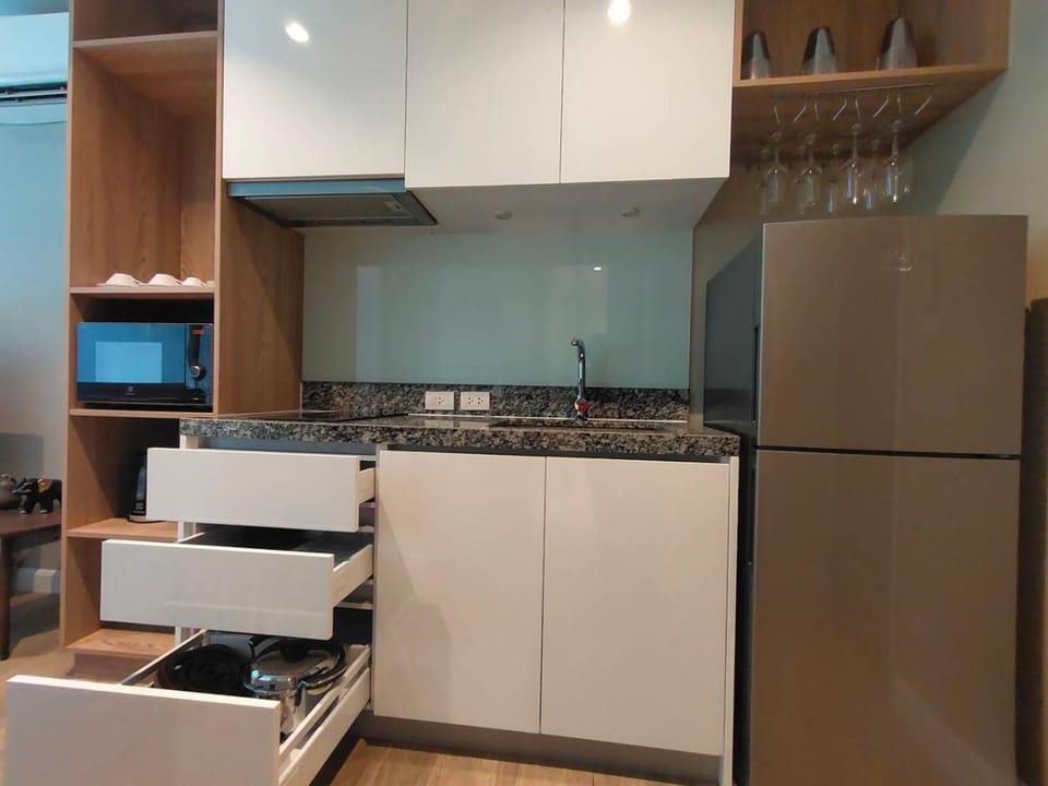 1 Bedroom Pool view at Diamond Condo, Bangtao Apartment in Choeng Thale