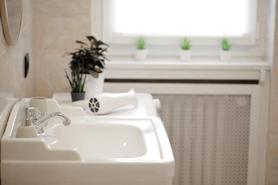 Bathroom, Bath, heating