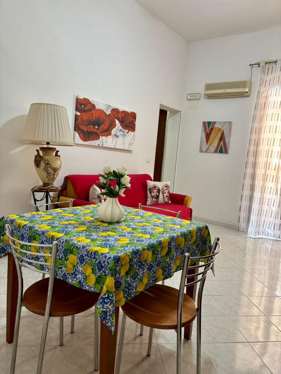 Living room, air conditioner