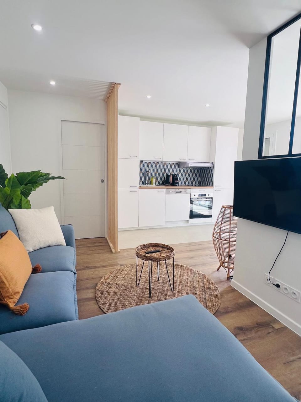 TV and multimedia, Living room