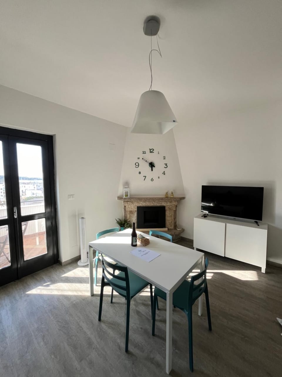 TV and multimedia, Balcony/Terrace, kitchen