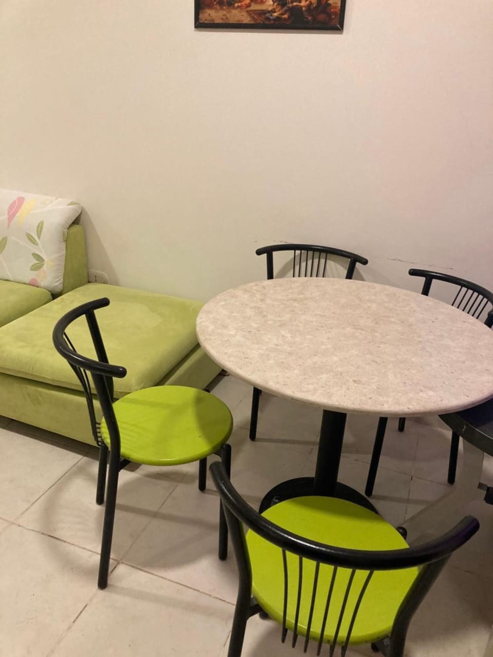 Living room, Decorative detail, Seating area, Dining area, hair dresser
