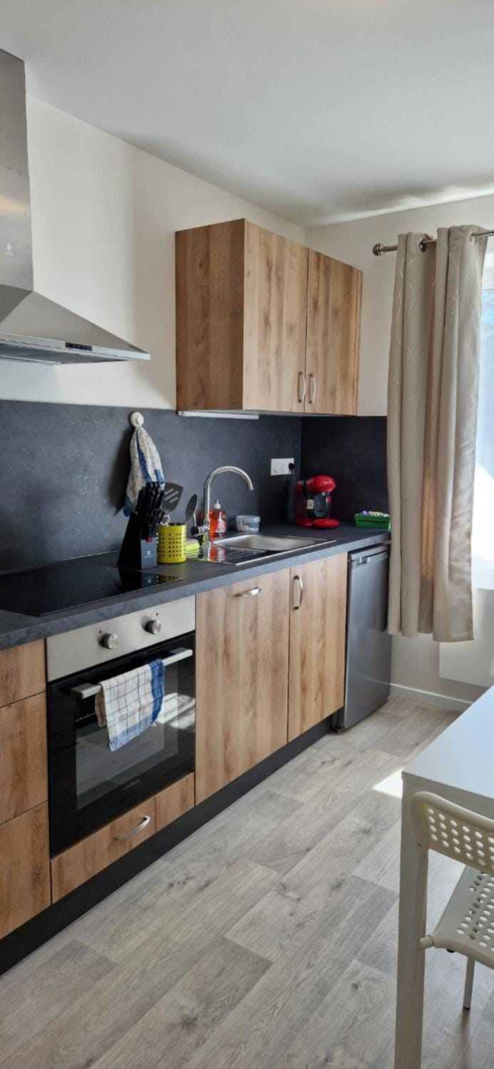 Kitchen or kitchenette, Dining area, pet friendly