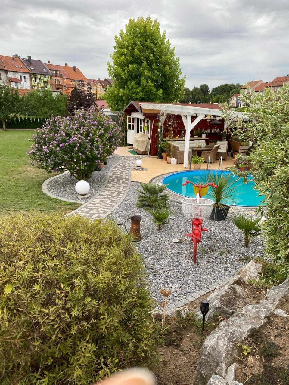 BBQ facilities, Balcony/Terrace, Garden view
