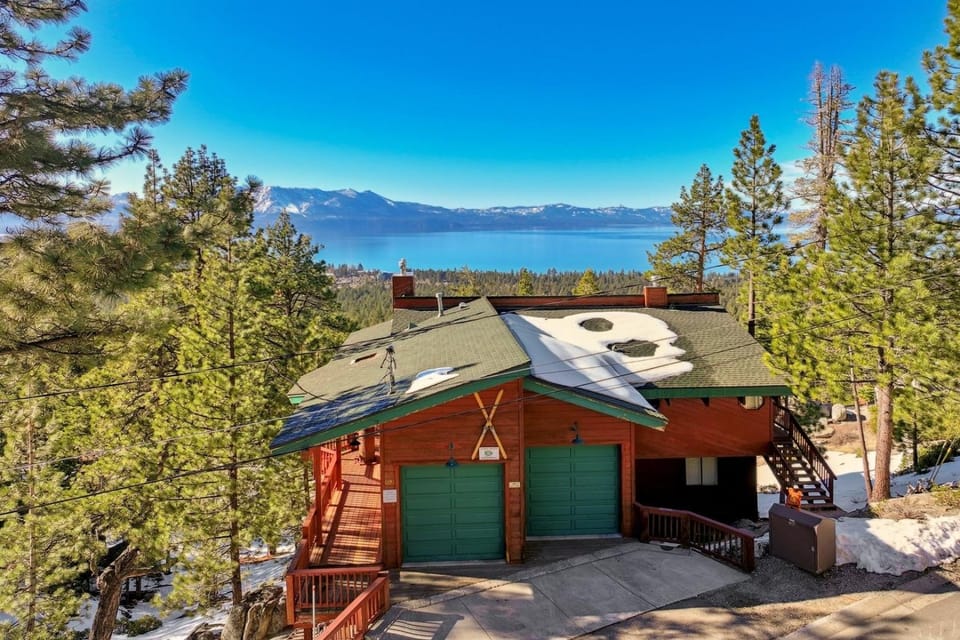 Saddle Road Holiday home 3 House in South Lake Tahoe