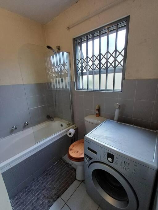 Bathroom, washing machine