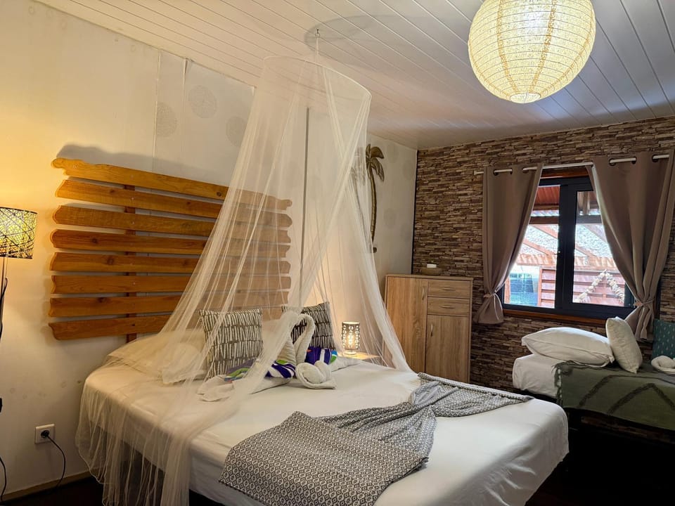 Faaora Lodge, little paradise Moorea House in Moorea-Maiao