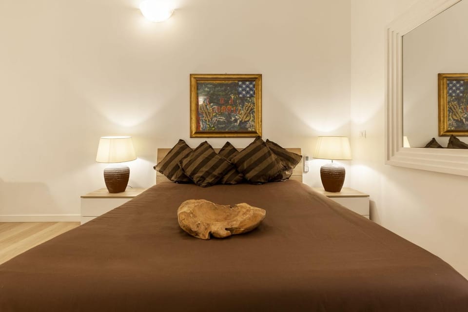 Bed, Decorative detail, Bedroom