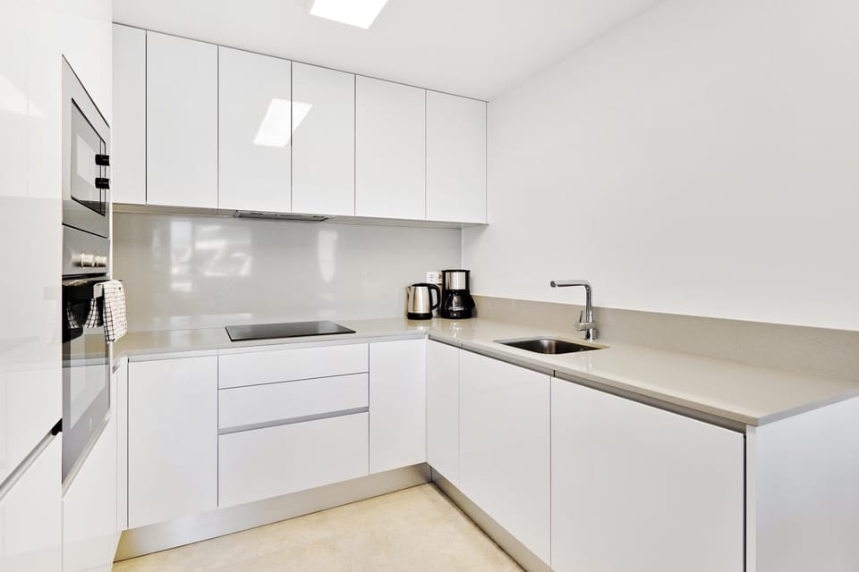 Coffee/tea facilities, Kitchen or kitchenette, dishwasher, minibar, pet friendly, stove