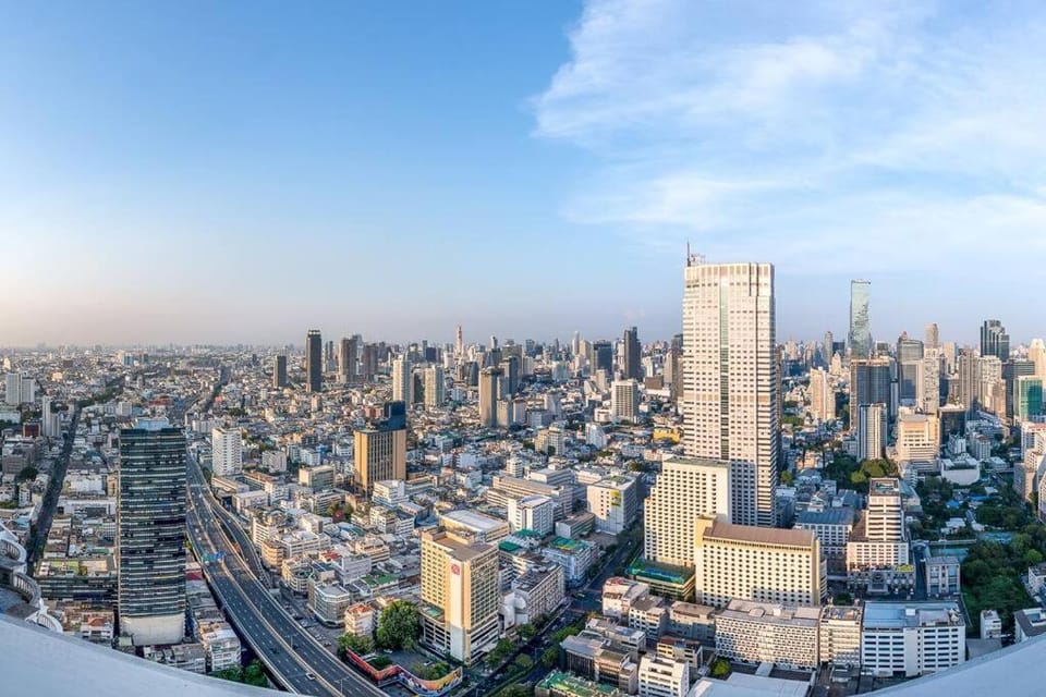 Iconic skyline, Big apartment, Great location Apartment in Bangkok