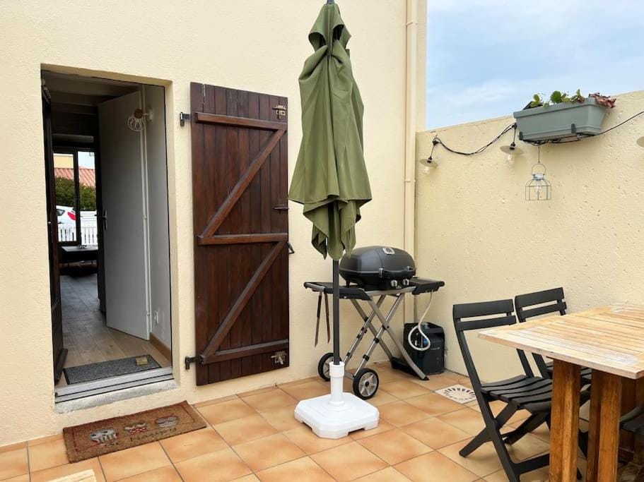 Patio, Day, BBQ facilities, Balcony/Terrace, Dining area