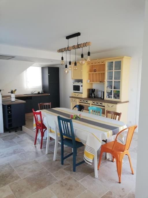 Kitchen or kitchenette, minibar, pet friendly, stove