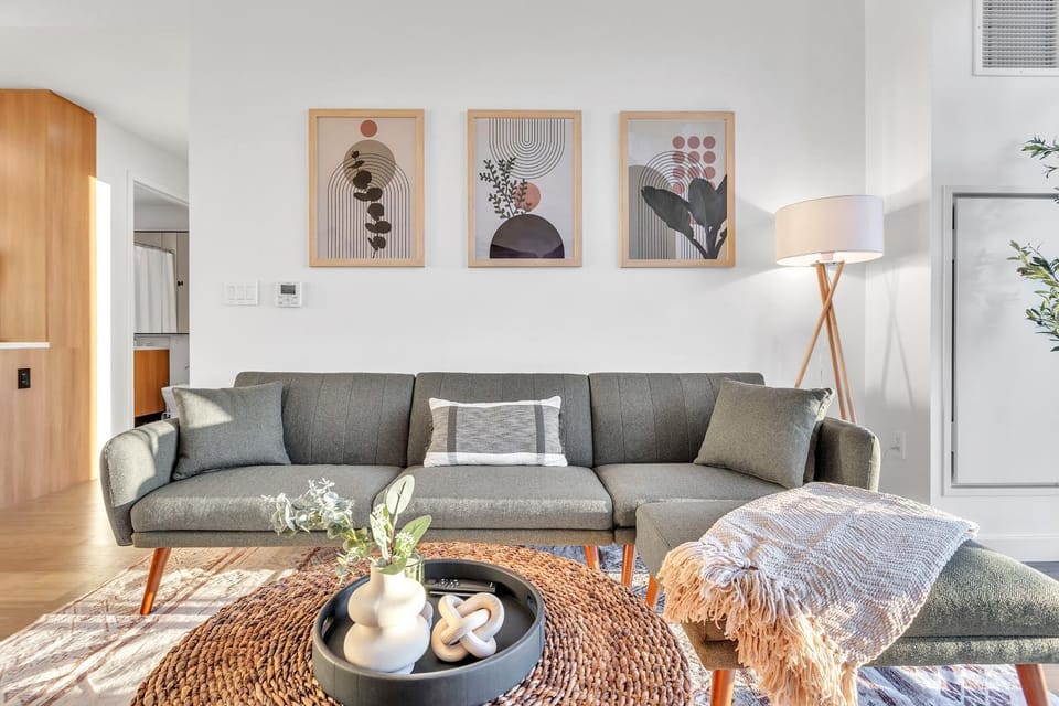 Living room, Seating area